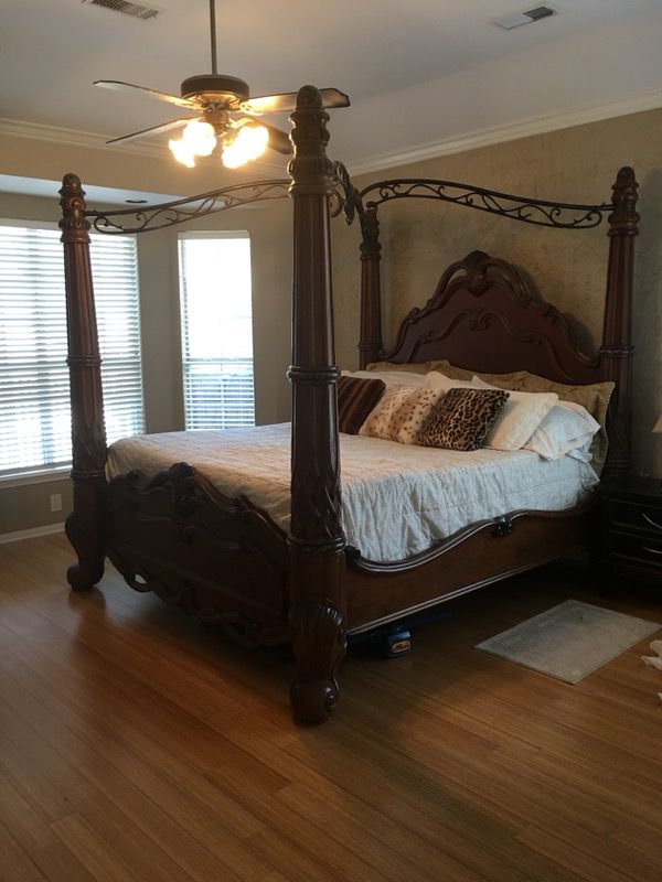 King Size 4 Poster Canopy Bed Frame Recently Discounted For Sale In