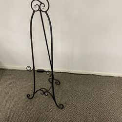 Stand for pictures or drawing