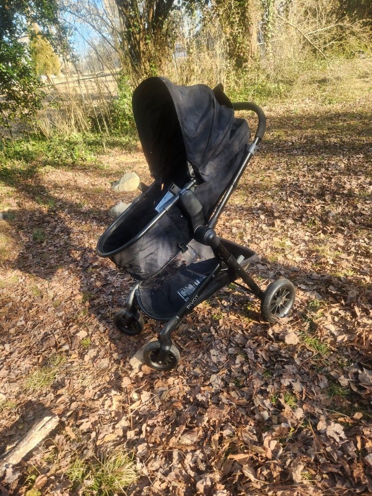 EVENFLO Pivot Stroller