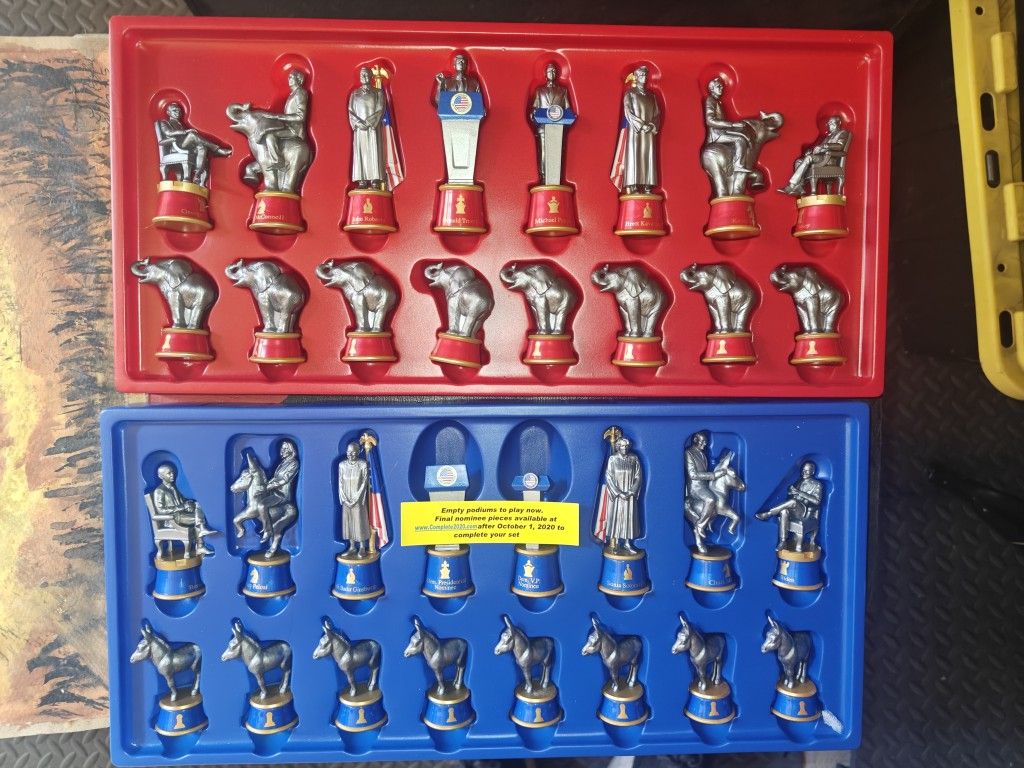 2020 Elections Chess Set