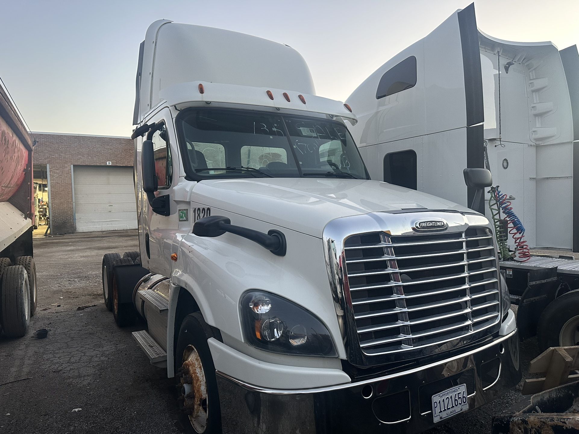 Cascadia For Parts Out All Truck