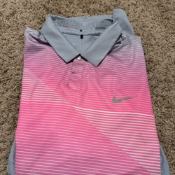 Nike Tiger woods Golf Polo Size SM