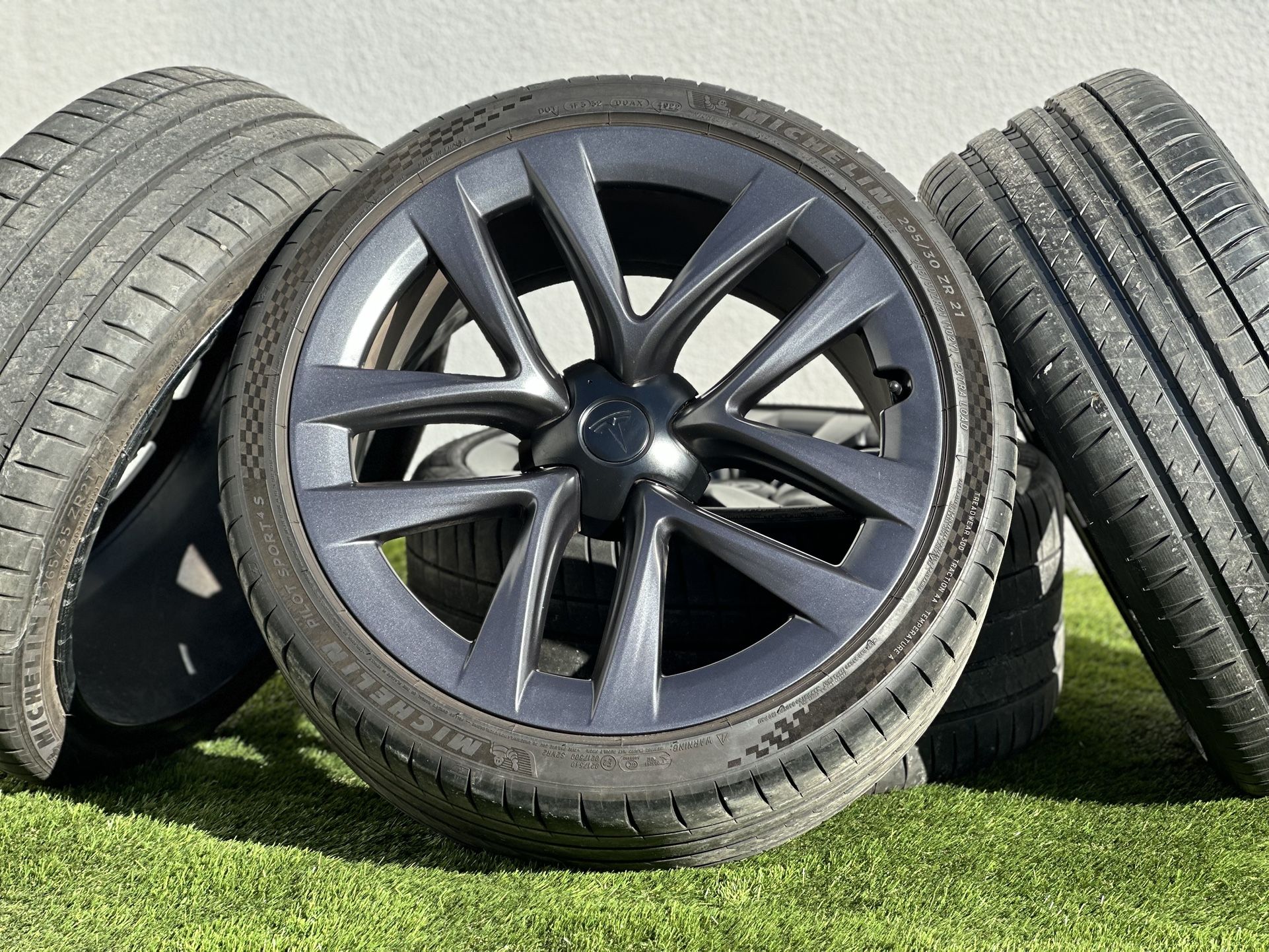 21” Tesla Model S Wheels Model X Charcoal 5-Twin Spoke Original rims 5x120 Michelin Tires Staggered