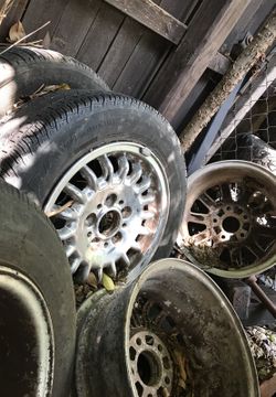 92-98 325i 15' bottle cap rims 5 lug (bad tires)