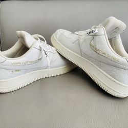 Sneakers LV-Nike (ORIGINAL :Gift to my son and he doesn’t like them.(to show it)