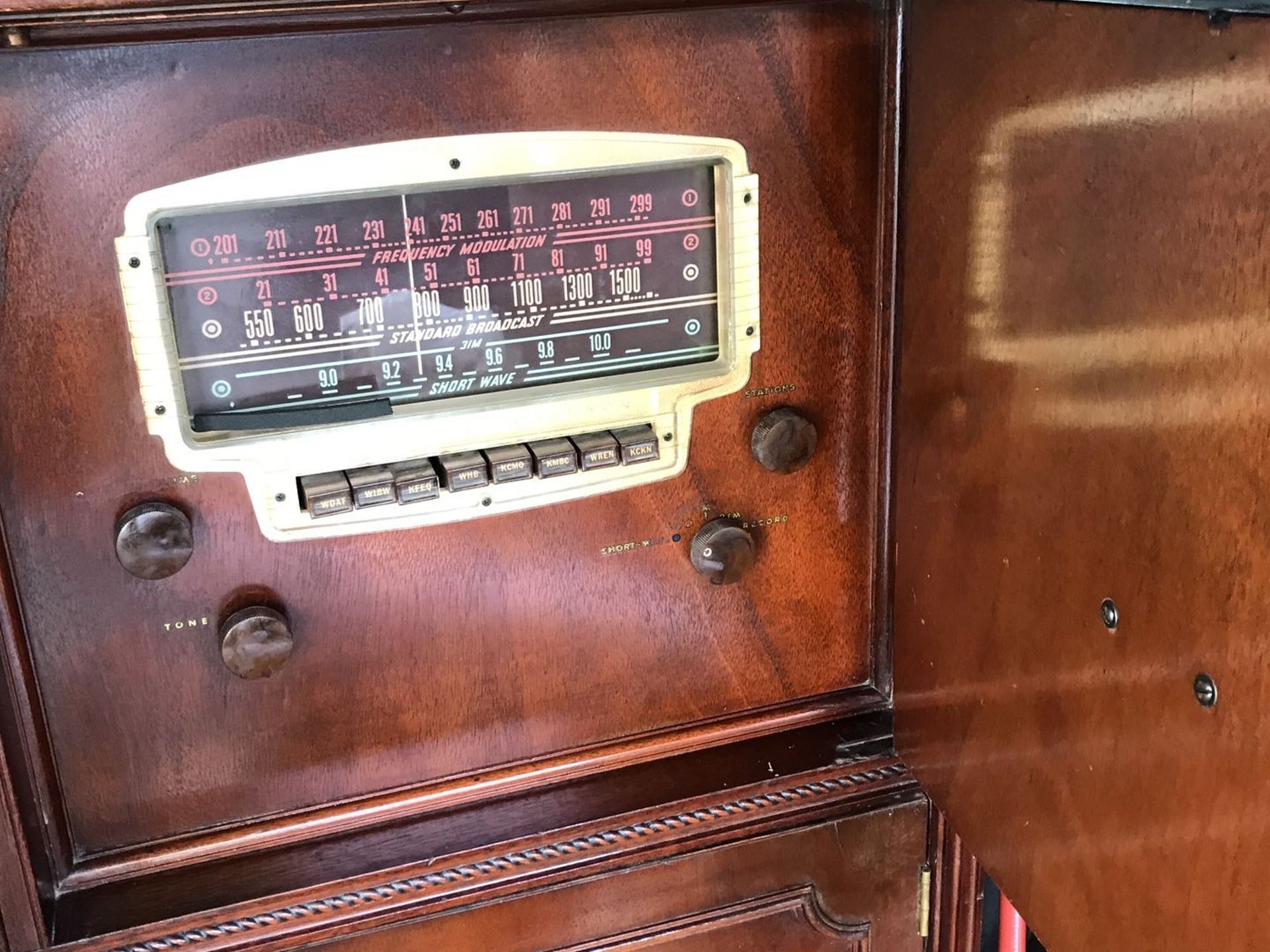 Stromberg Carlson Radio receiver & record player from 1972