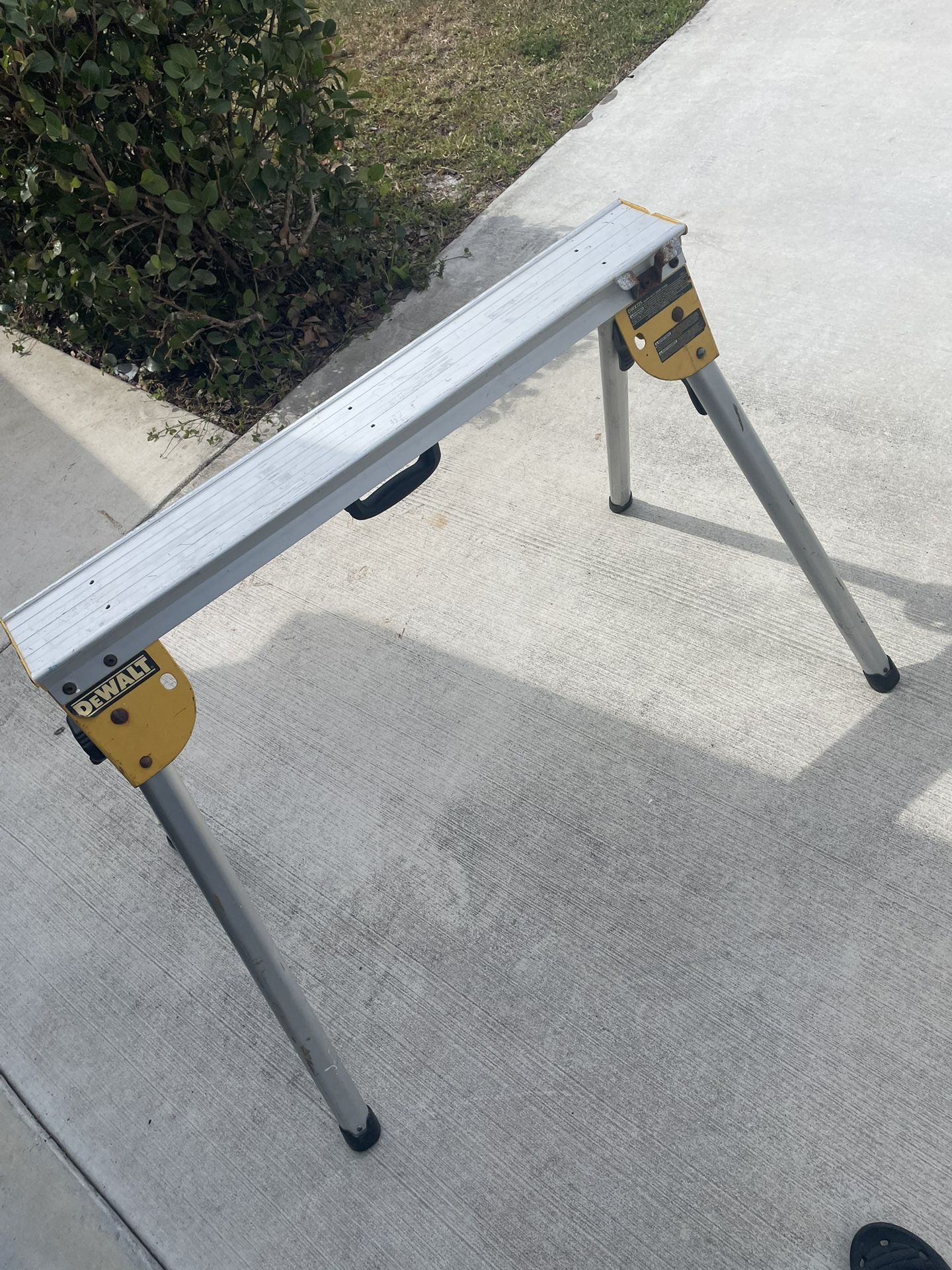 Dewalt Stand