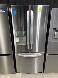 Brand new LG 30 in. W 22 cu. ft. 3-Door French Door Refrigerator with Water Dispenser in Stainless Steel