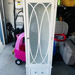 White Cabinet 