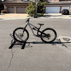 2020 Canyon Spectral AL - Size Small