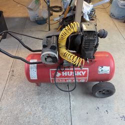 Husky  26 gallon 5hp air compressor