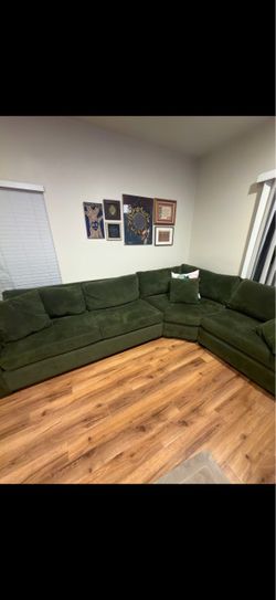 Large sectional sofa - Green