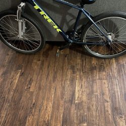 TREK mountain bike 