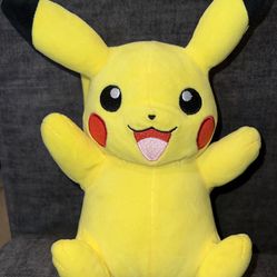 Pokémon Pikachu Plushie