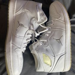 Air Jordan 1 Retro White Metallic Silver