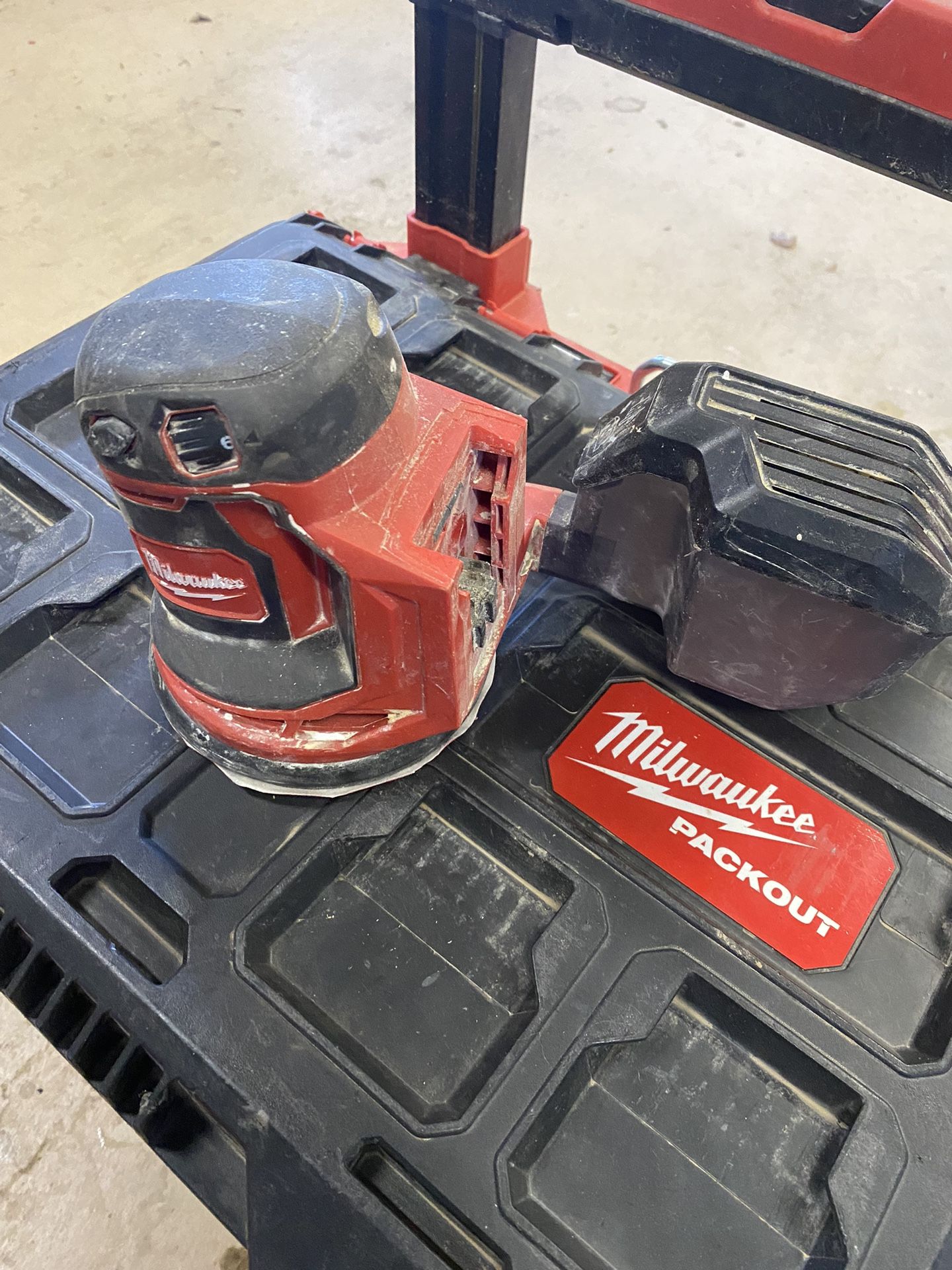 Milwaukee Sander