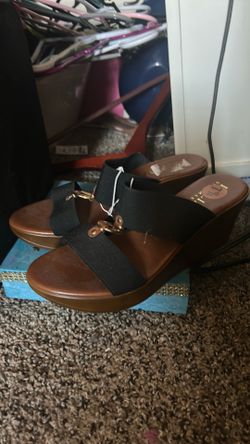 Women’s heels black brown