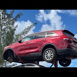KIA SORENTO 2018 OUT FOR PARTS