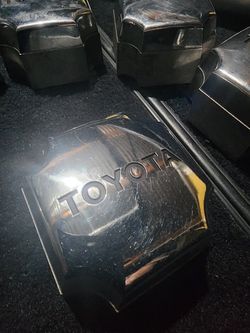 Celica Supra Center Caps 