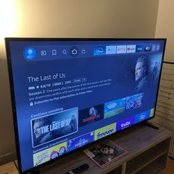 Insignia Fire TV 55 inch (incl. Legs and Remote)