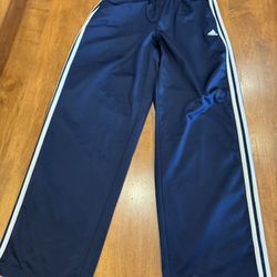 Woman’s Adidas joggers size large shipping available