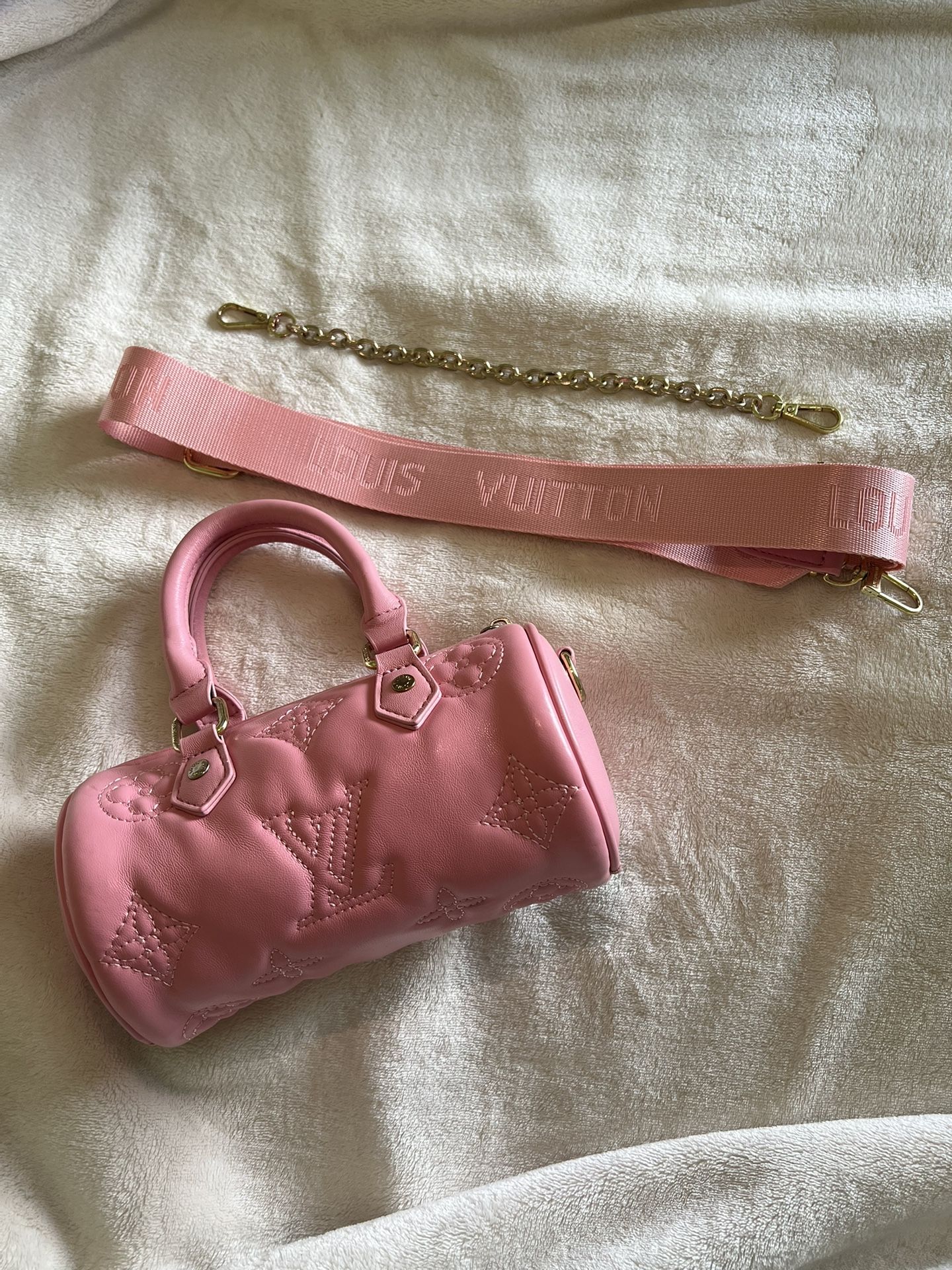 Bubblegum Bag with straps