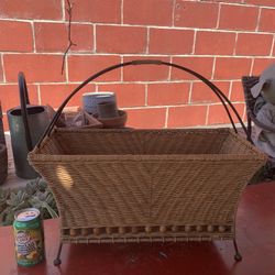 Ratan Handle Basket