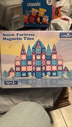 Magnetic tiles