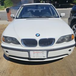2004 BMW 325i