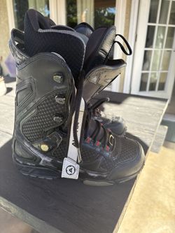 Boys/ Mens Snowboard Boots
