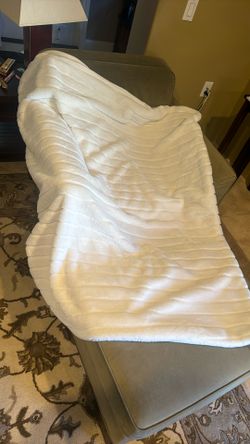 $35 For A Furry White Blanket - Fantastic Condition 