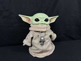 Mattel Grogu Baby Yoda 11” Plush w/ Mandalorian Pendant