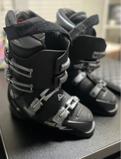 Black Power 17 Ski Boots with Buckle Closures
