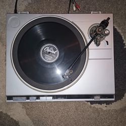 Vintage Kenwood Automatic Turntable