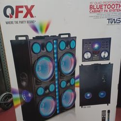 Biggest Loudest Bluetooth Party Speaker By QFX.  4 15" WOOFERS.  EXTREMELY POWERFUL 