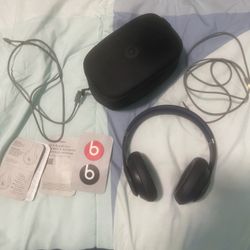 Beats Studio Pro! Wireless! Black And Blue!