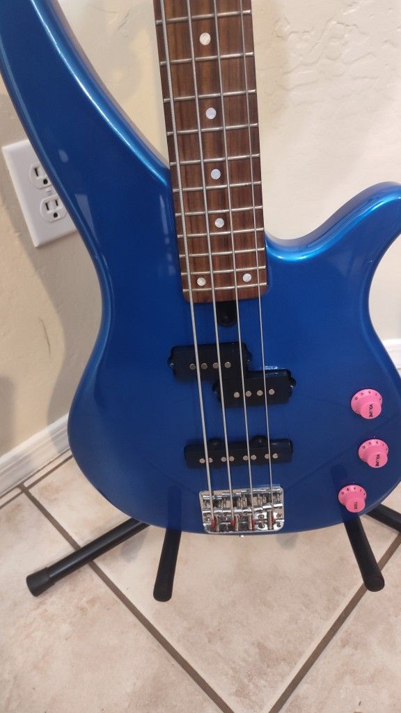 Yamaha Bass Guitar RBX170