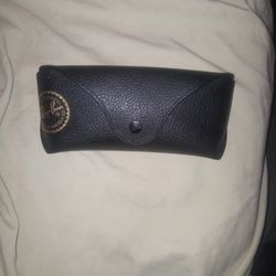 AUTHENTIC RAY-BAN SUNGLASS CASE