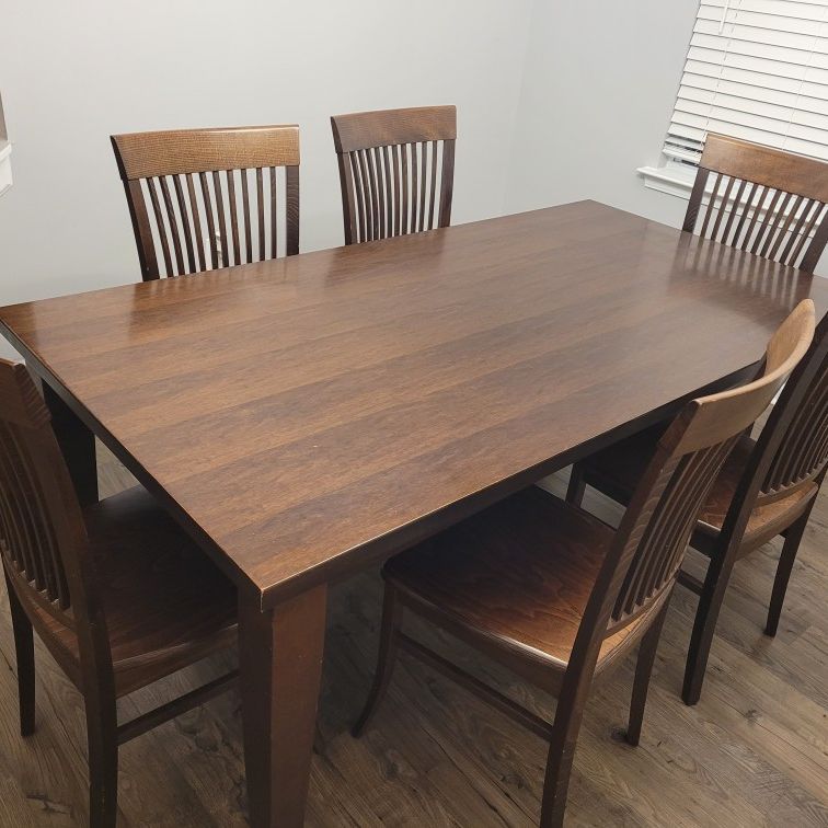 Solid wood dining table w/ 6 Chairs