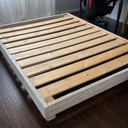 Wood Bed Frame 