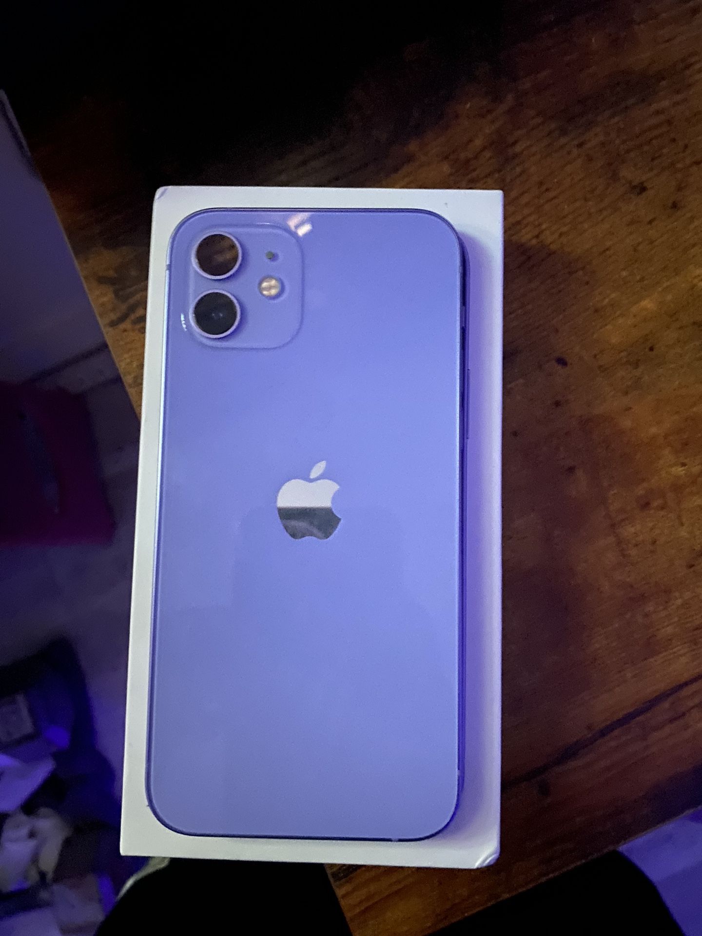 Iphone 12 purple 
