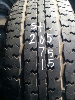 ST205 75 15 one good trailer tire