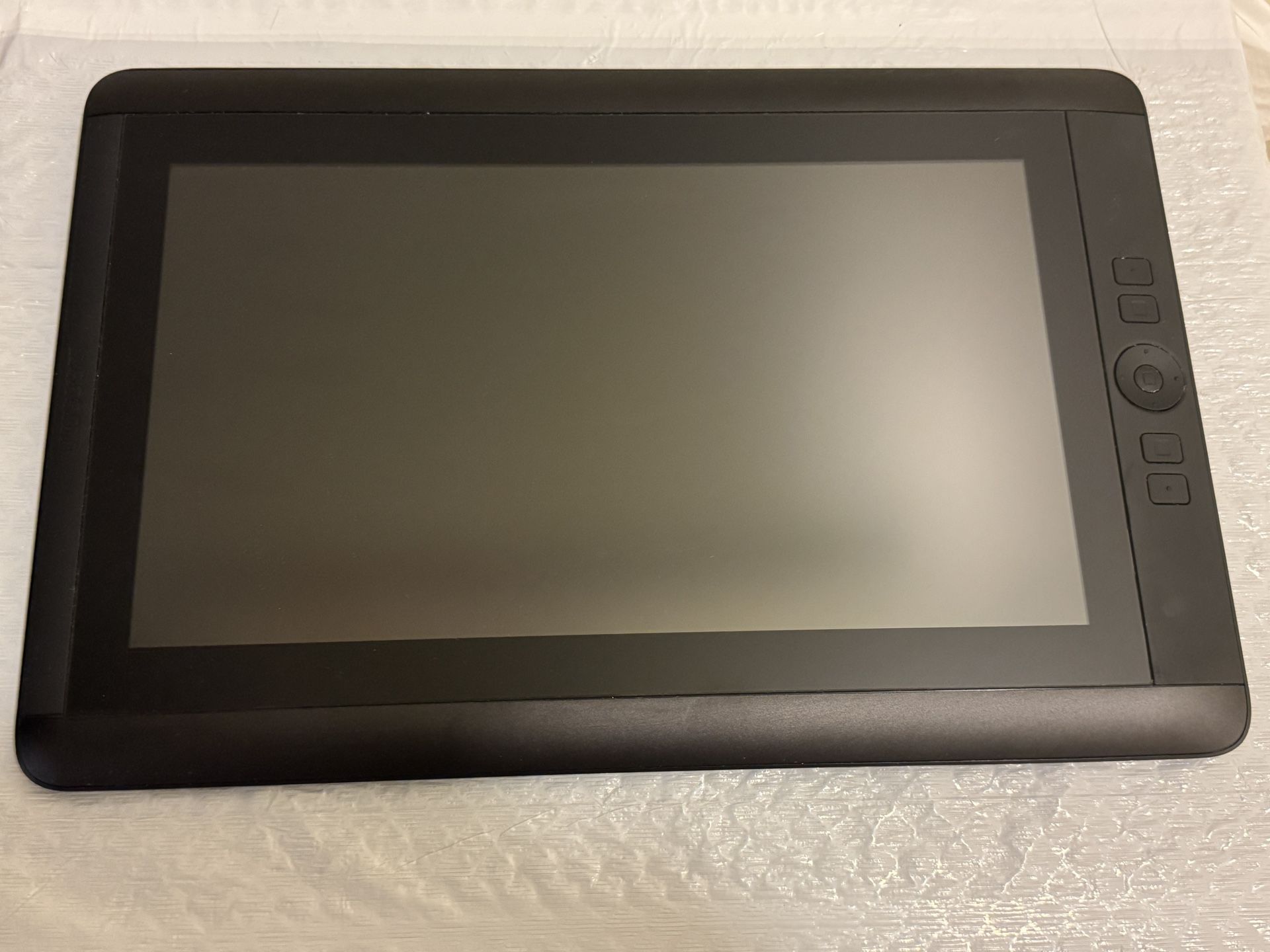 Wacom DTK-1300 Cintiq 13HD Display Graphics Tablet with Stylus NO CHARGER