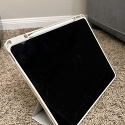 IPad Pro 4th generation 12.9” Cellular 256GB
