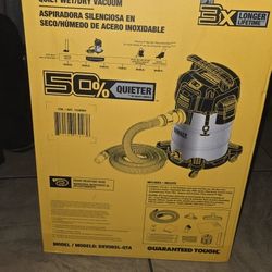 DeWalt 8 Gallon  Stainless Steel Wet/Dry Vacuum. 