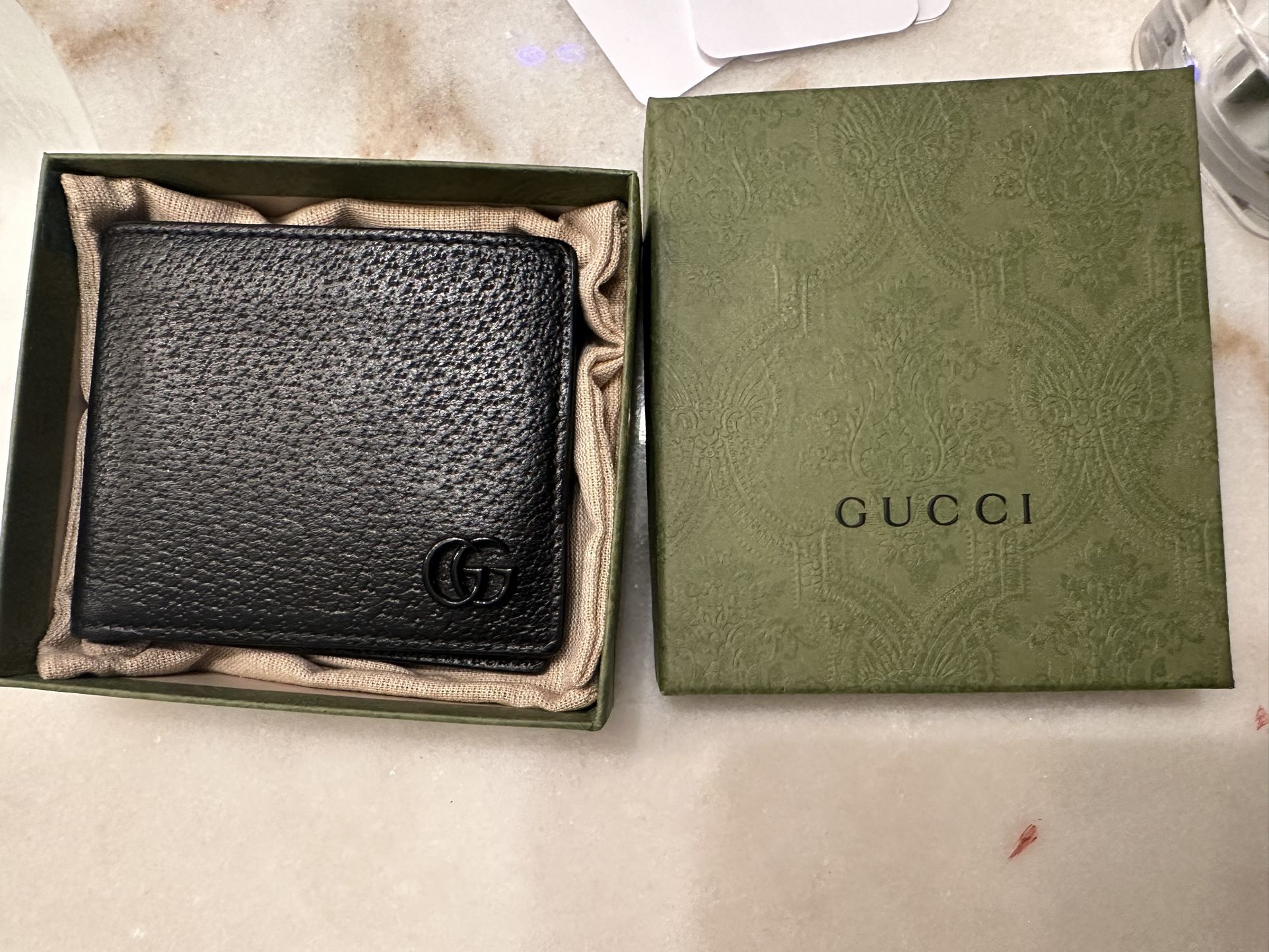 GG Marmont Gucci Wallet (Black) 