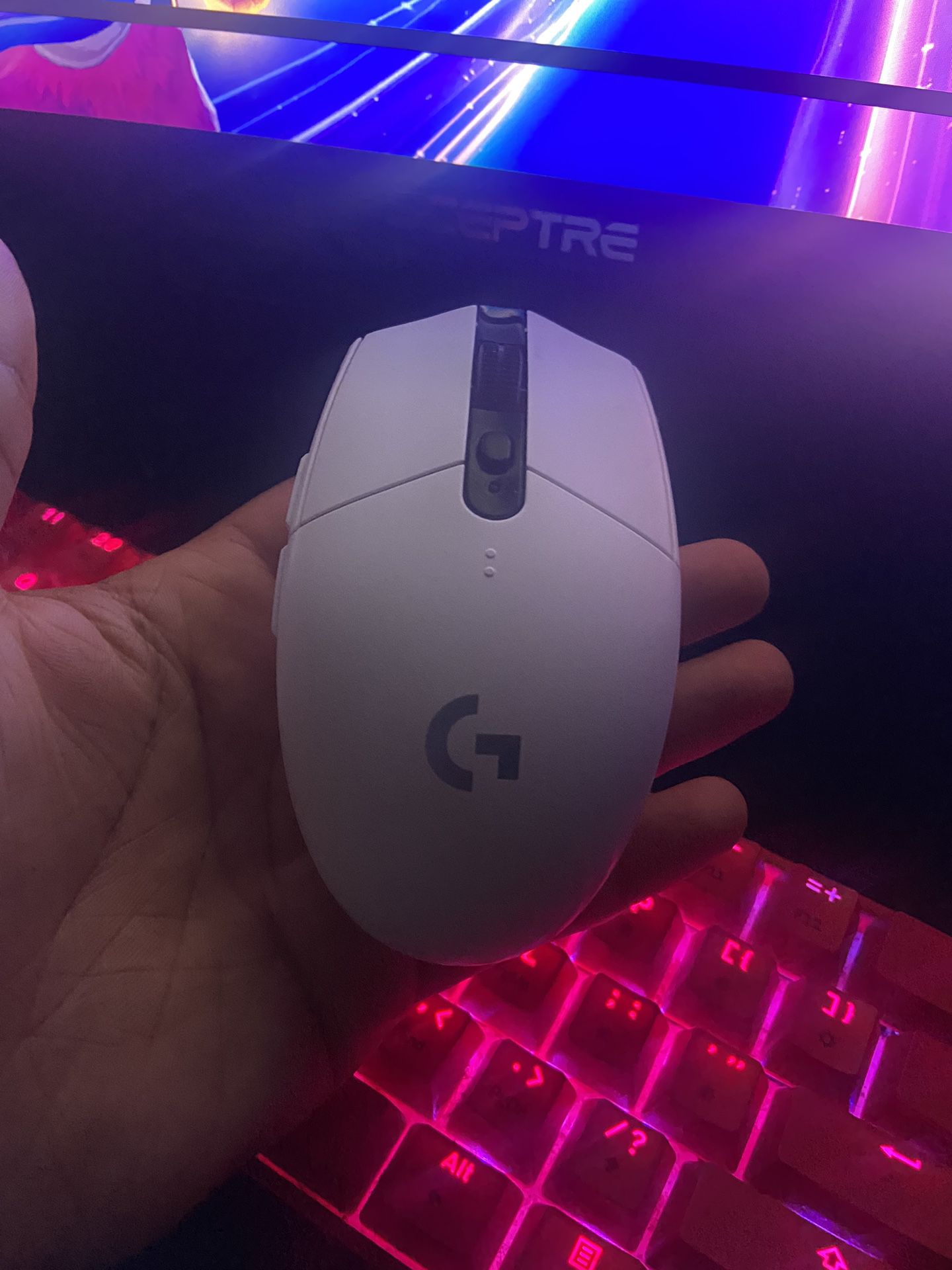 gaming mouse (logitech G305)