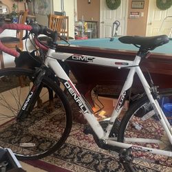 GMC Road Series Denali Bike