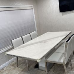 Modani Dining Table & 6 Chairs 