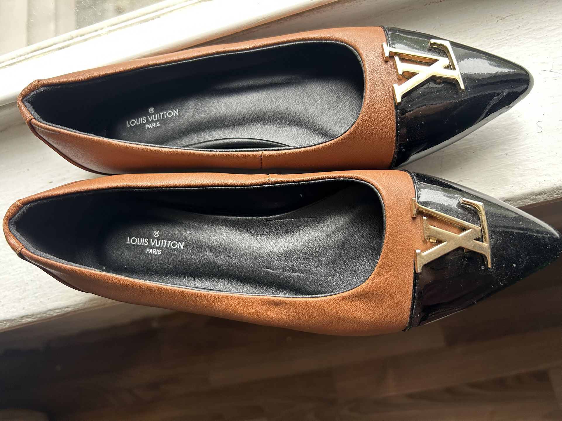 Louis vuitton flats Size 37